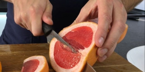 Kako pravilno rezati grejpfrut